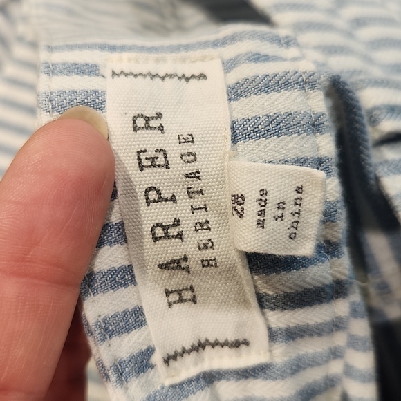 NWT - Seersucker Shorts (size 6) - Picture 3 of 6